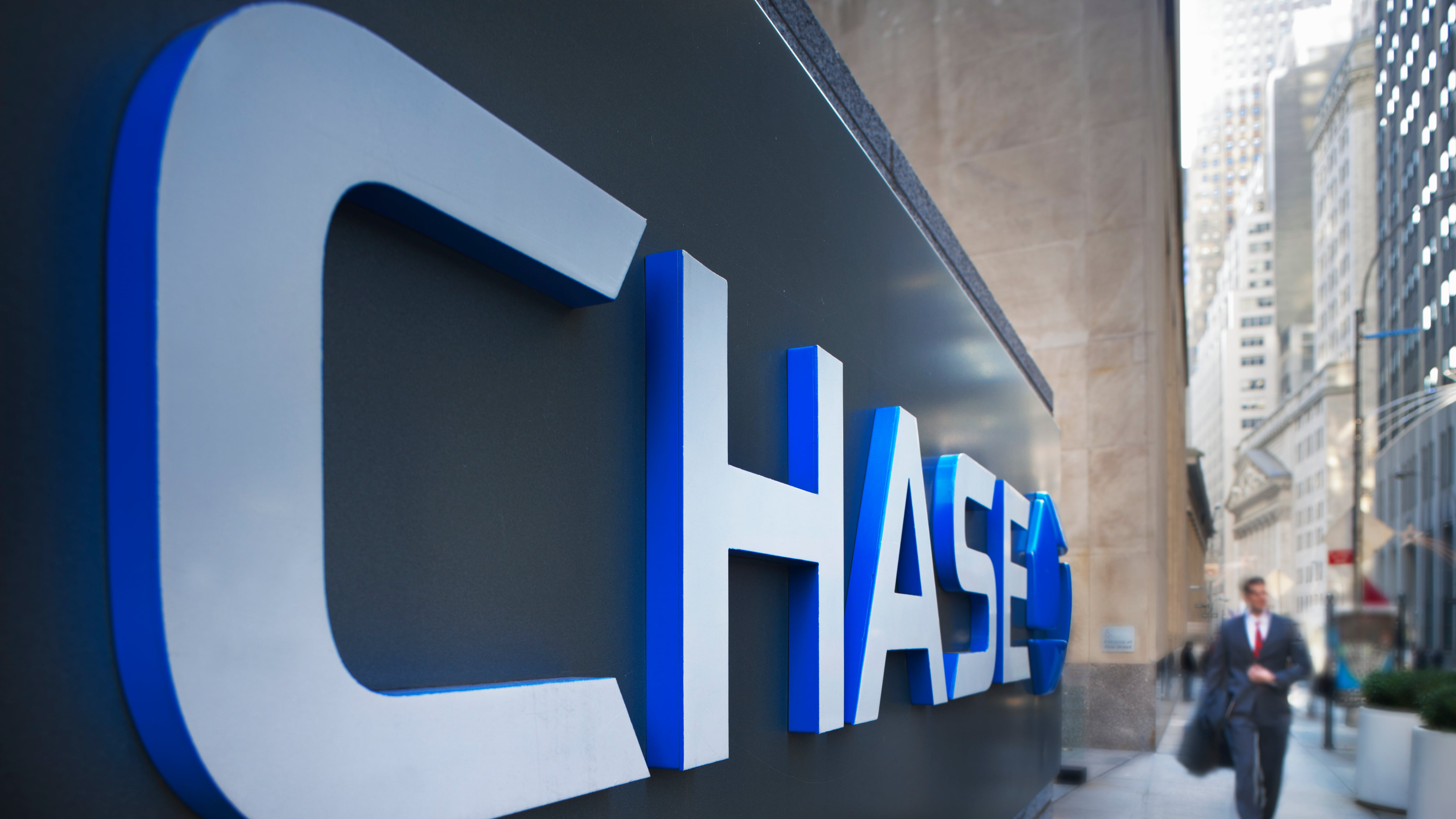 Chase Auto’s fast ‘auto book’ deals among bank’s recent strategies