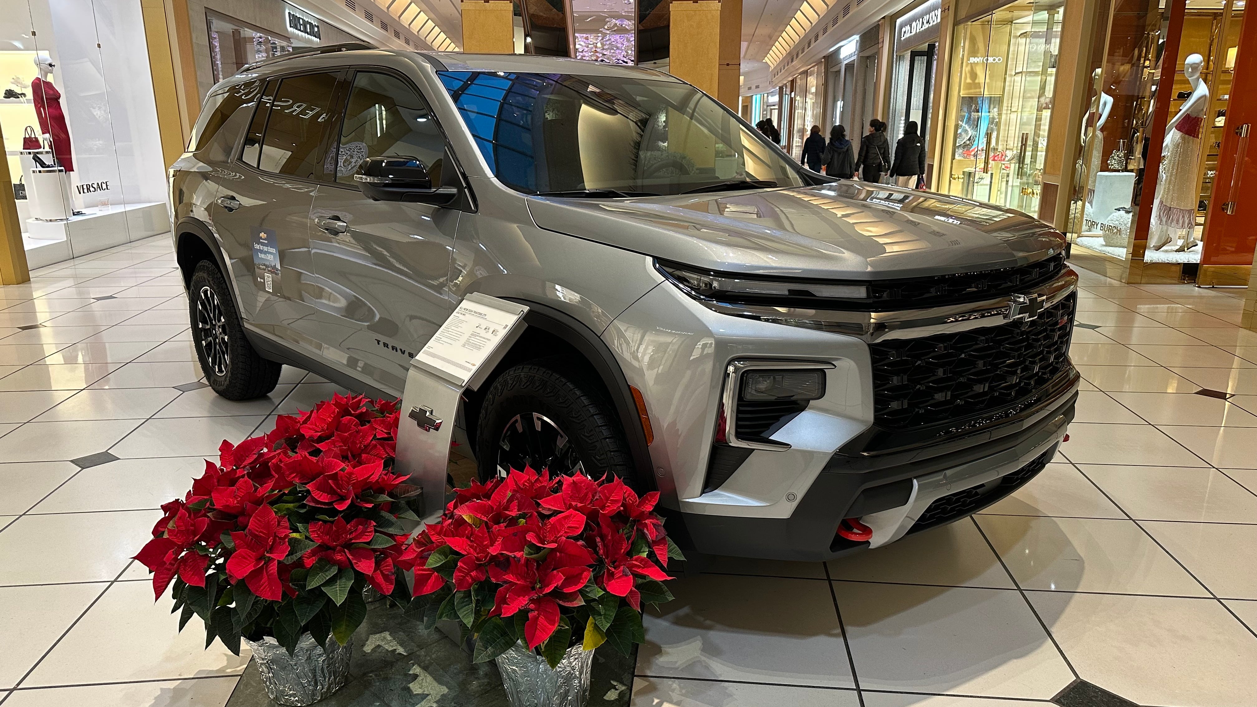 U.S. new-vehicle sales expected to carry year-end momentum into 2025